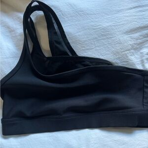 Black one shoulder alo sports bra